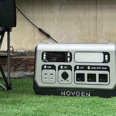 Balkon Solar Portable Energy Storage Power Station 2048WH 2200W Penginstalan gratis